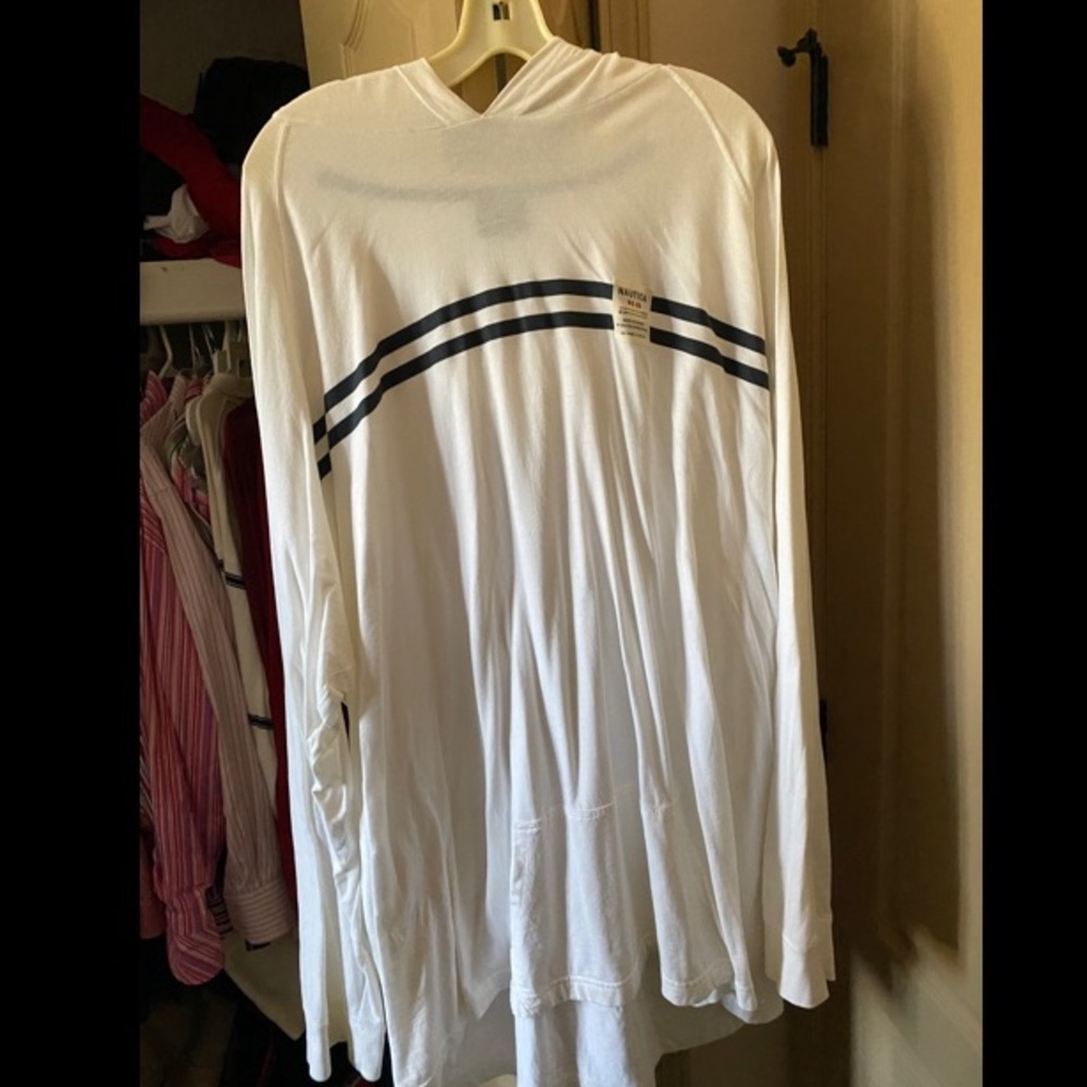 NAUTICA WHITE AND NAVY THIN LONG SLEEVE